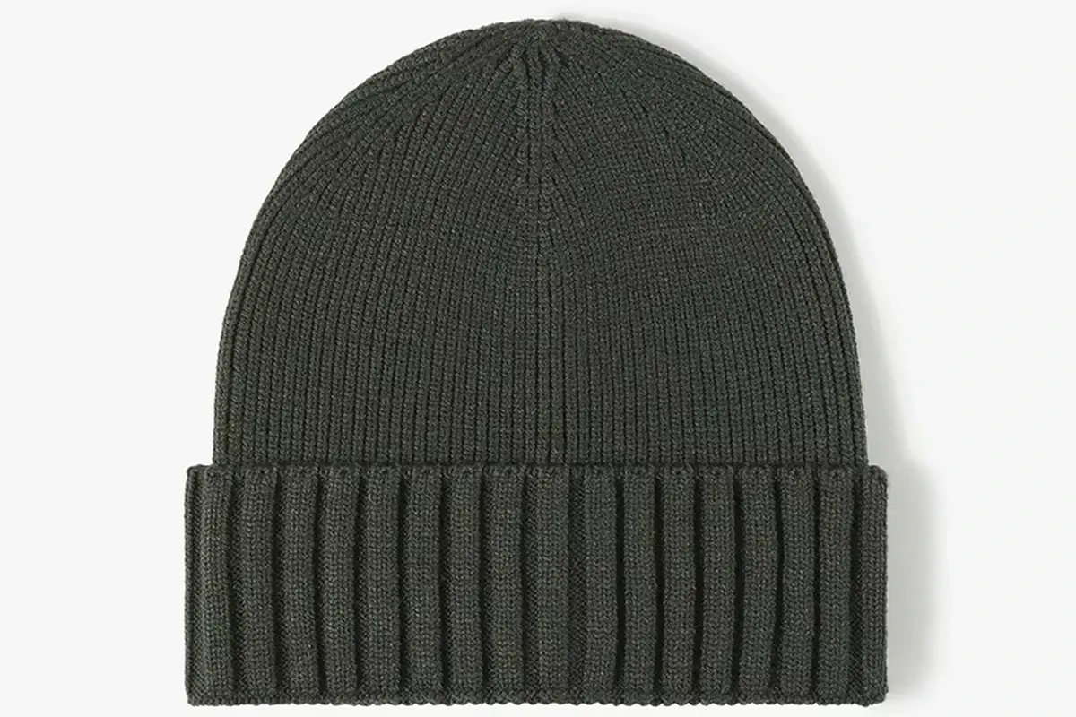 Dark charcoal short beanie showing vertical rib knitting