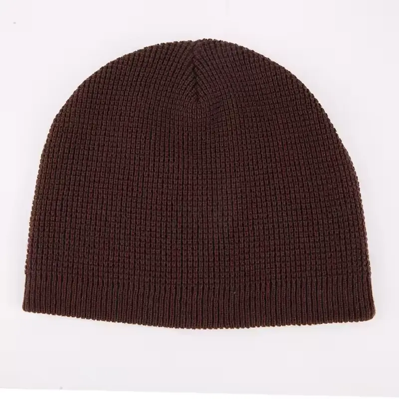 Black ribbed cuffless beanie